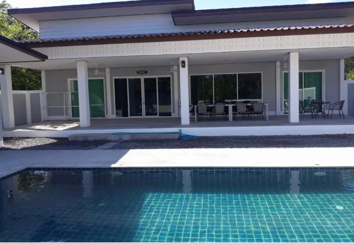 Kongsai Private Poolvilla In Klong Khong Ko Lanta